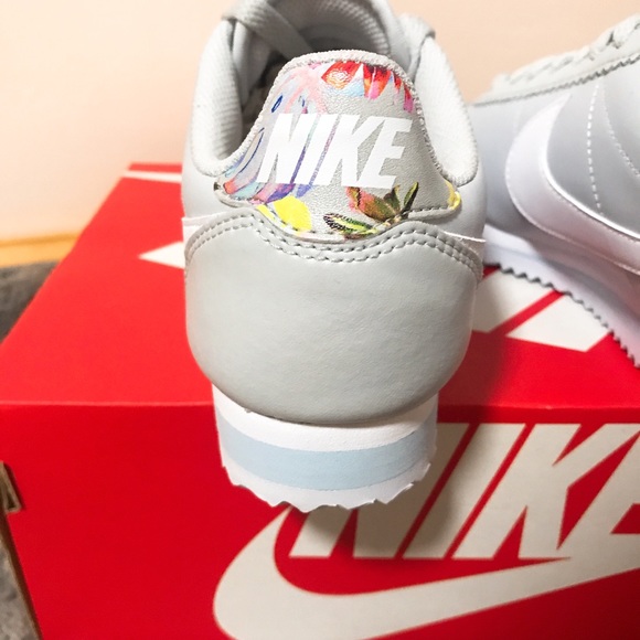 NWT Nike Cortez FIRM $ - Picture 4 of 8